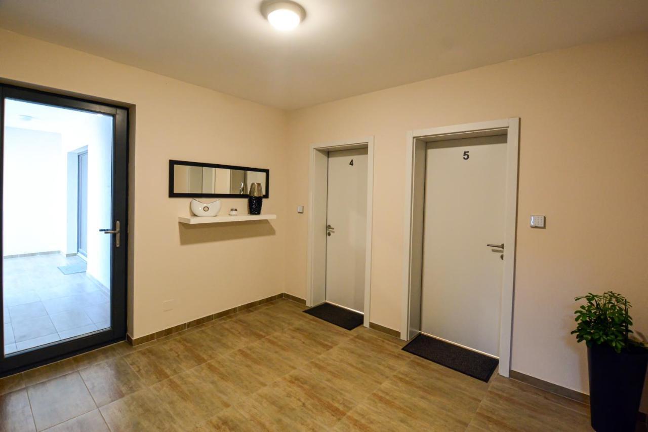 Mandarin Premium Apartments Târgu-Mureş Екстериор снимка