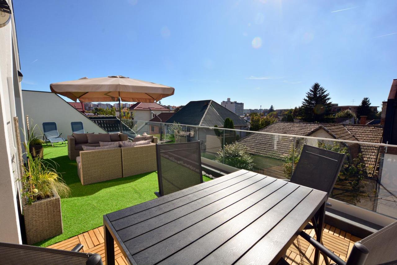 Mandarin Premium Apartments Târgu-Mureş Екстериор снимка