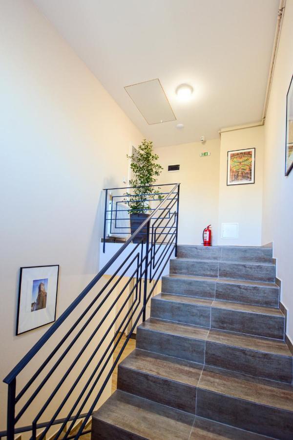 Mandarin Premium Apartments Târgu-Mureş Екстериор снимка